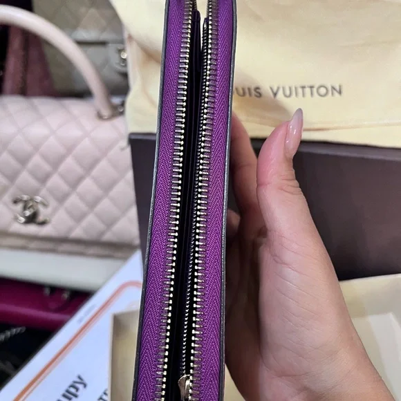 SOLD Louis Vuitton Vernis long zippy wallet - Picture 6 of 15